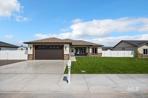 Photo of 215 Sandi Road, Twin Falls, ID 83301 (MLS # 98926366)