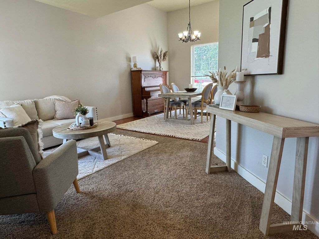 Photo of 140 W Valley Road, Hagerman, ID 83332 (MLS # 98970991)