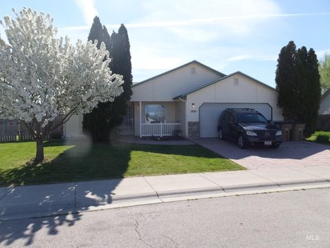 Photo of 1885 Stone Dr, Emmett, ID 83617 (MLS # 98981047)