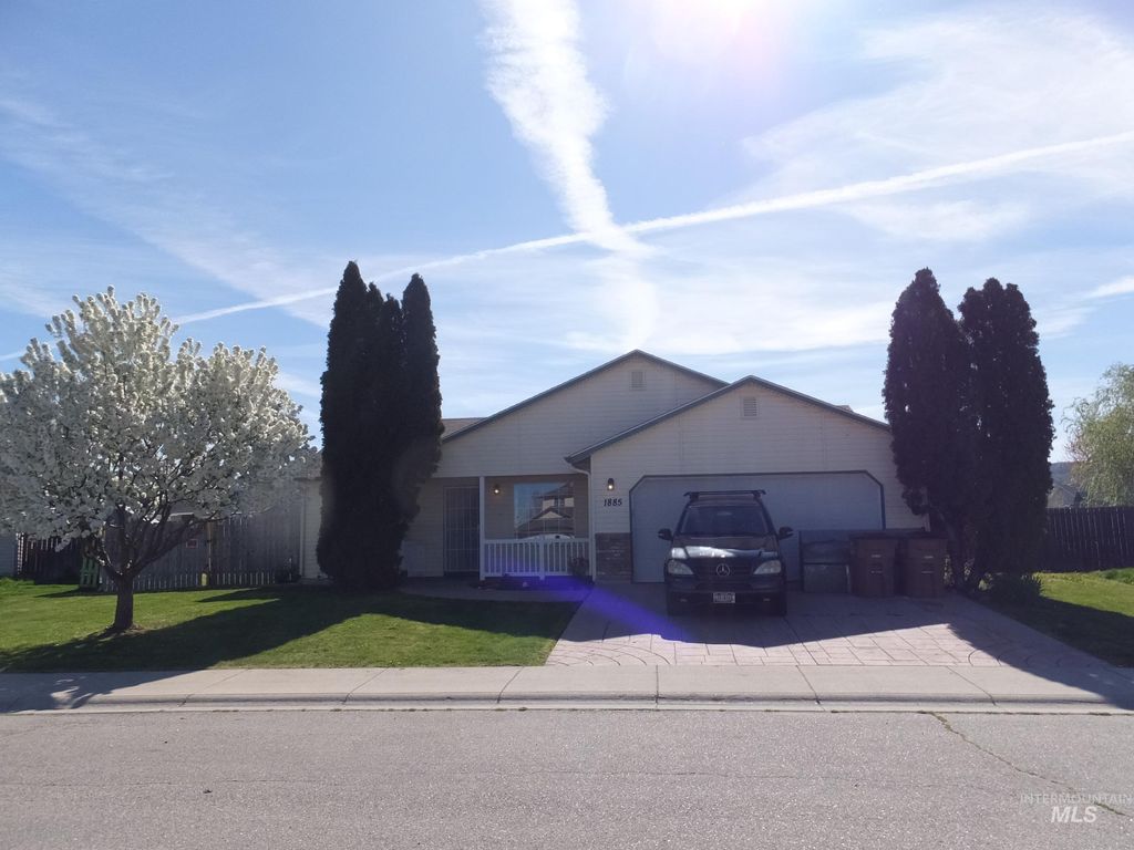 Photo of 1885 Stone Dr, Emmett, ID 83617 (MLS # 98981047)