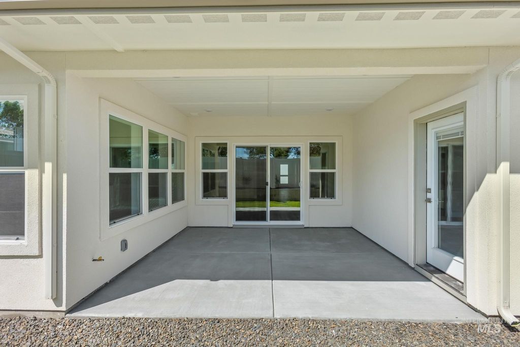 Photo of 1801 E Grayson St, Meridian, ID 83642 (MLS # 98969660)