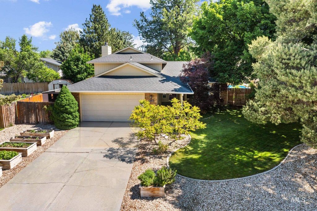 Photo of 7114 W Chilacot Dr, Boise, ID 83709 (MLS # 98986665)