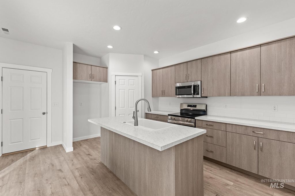 Photo of 2943 E Mossy Creek Dr, Kuna, ID 83634 (MLS # 98970347)