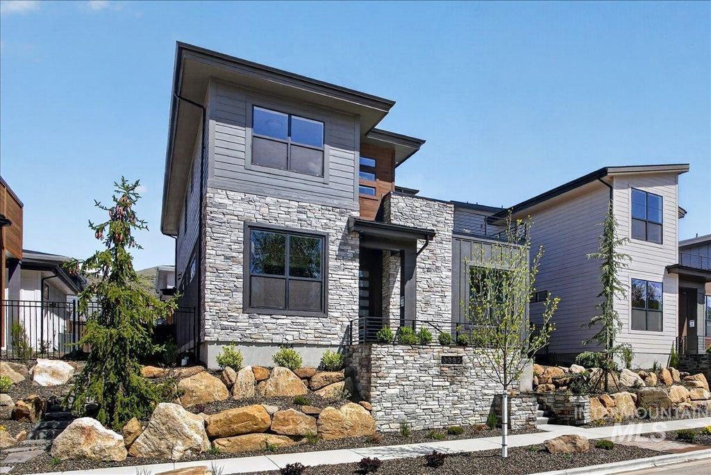 Photo of 3442 W Neville Ranch Dr, Boise, ID 83714 (MLS # 98982418)