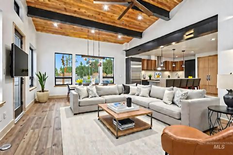 112 North Loop New Meadows ID 83654