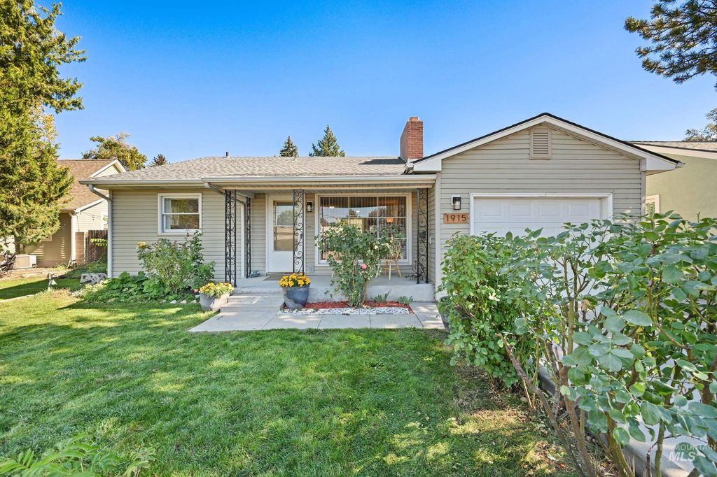 Photo of 1915 S Montana Ave, Caldwell, ID 83605 (MLS # 98974679)