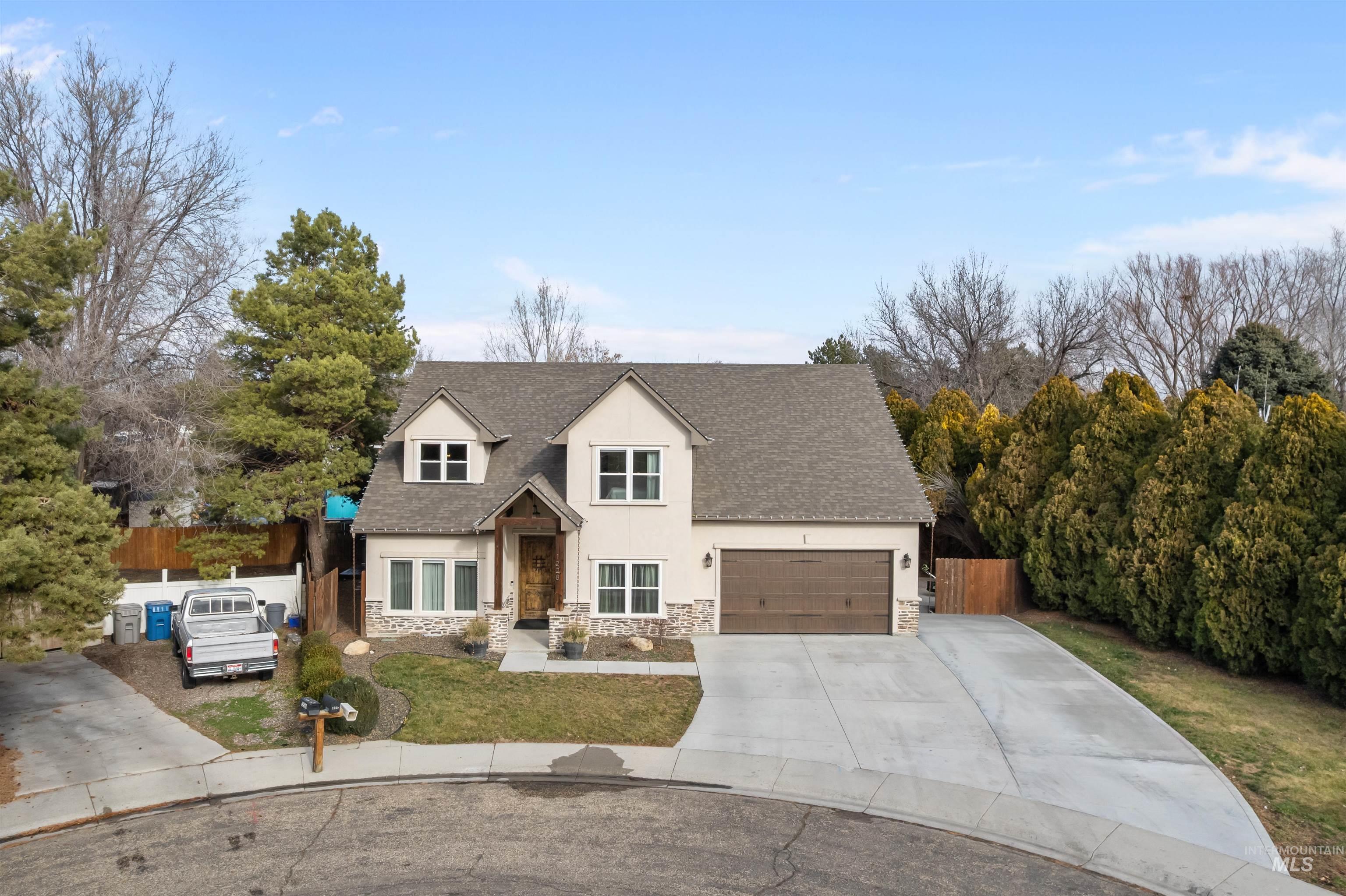 1228 E Pennsylvania Place