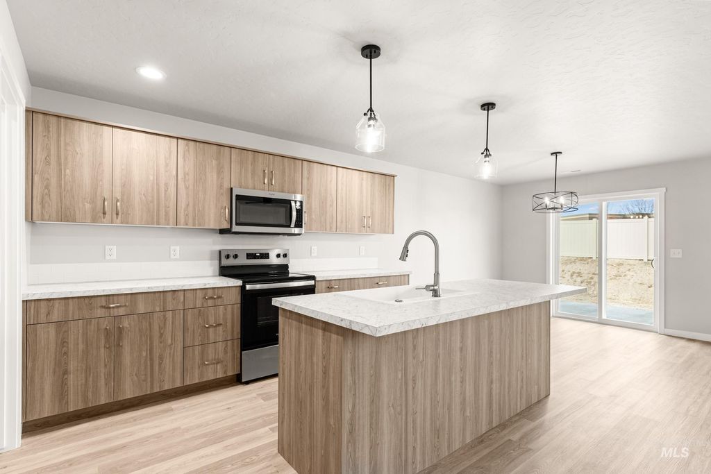 Photo of 27 S Sweetgrass Pl, Nampa, ID 83651 (MLS # 98978071)