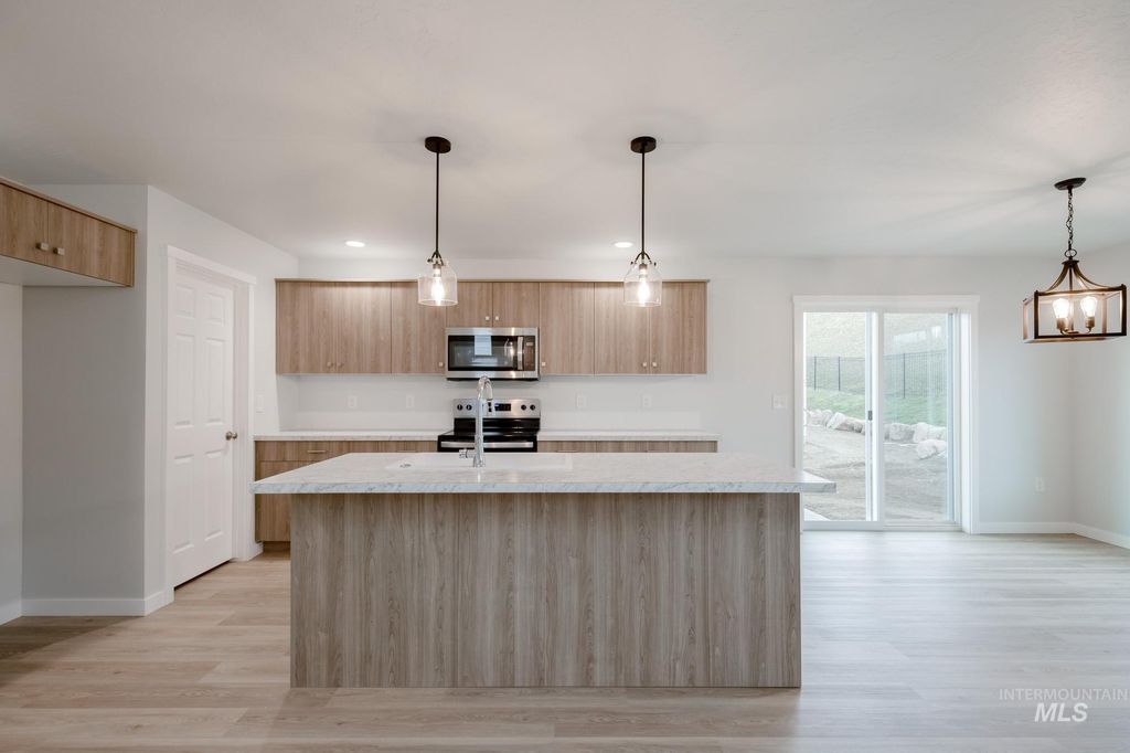 Photo of 27 S Sweetgrass Pl, Nampa, ID 83651 (MLS # 98978071)