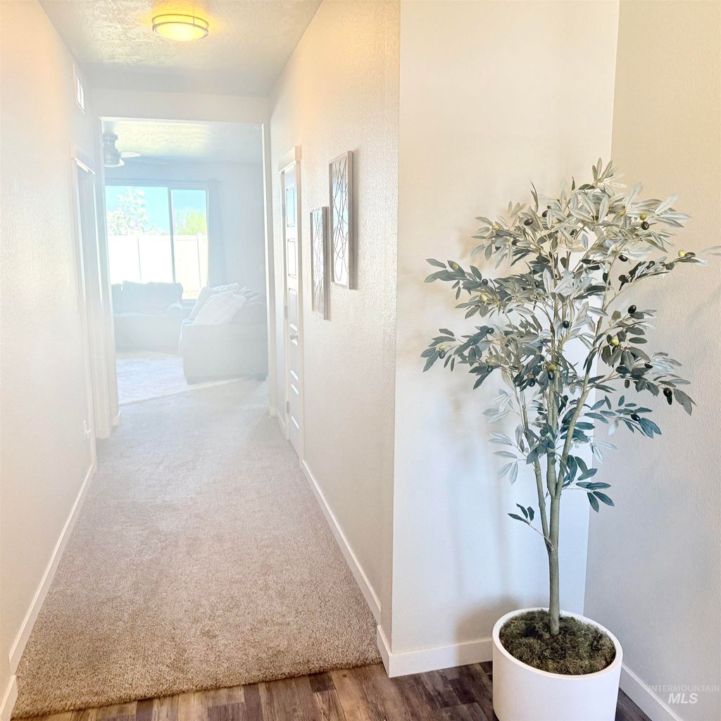 Photo of 4038 Peak Cloud Dr, Meridian, ID 83642 (MLS # 98980882)