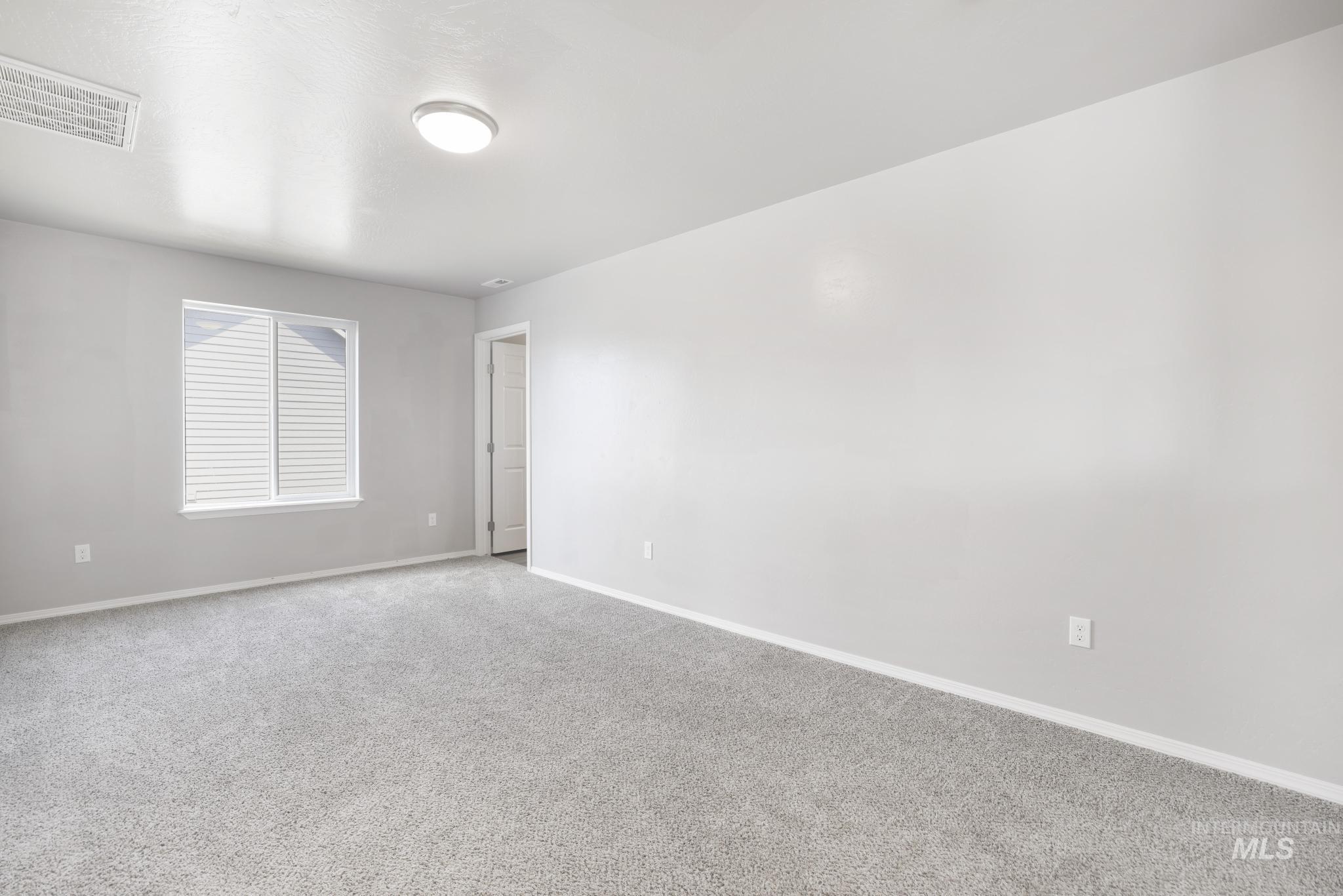 Twin Falls, Idaho 83301, United States, 4 Bedrooms Bedrooms, ,3 BathroomsBathrooms,Residential,Pending,55267