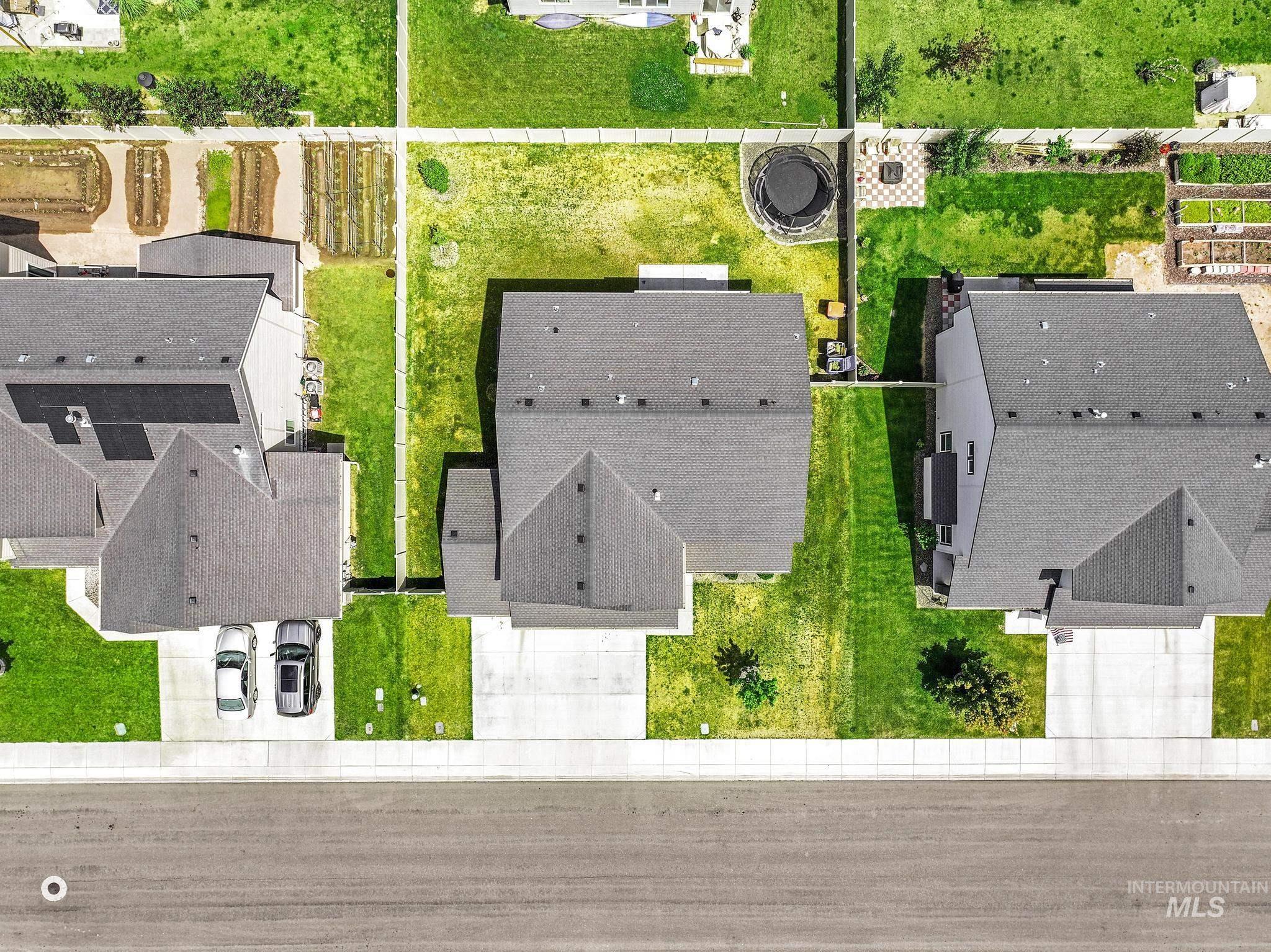 Twin Falls, Idaho 83301, United States, 4 Bedrooms Bedrooms, ,3 BathroomsBathrooms,Residential,Pending,55267