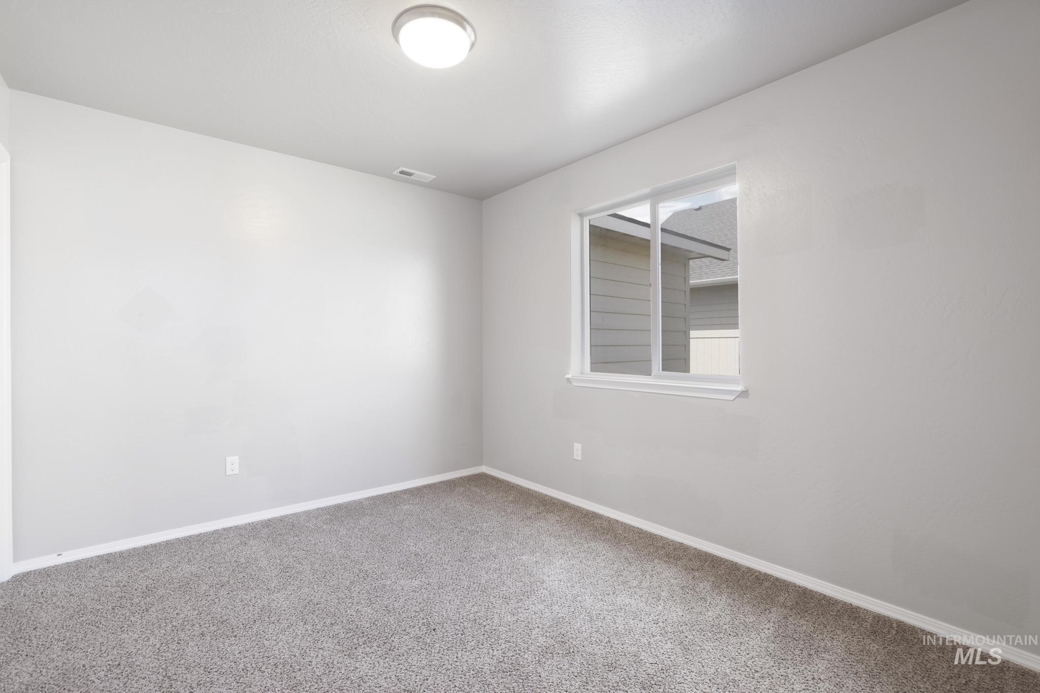 Twin Falls, Idaho 83301, United States, 4 Bedrooms Bedrooms, ,3 BathroomsBathrooms,Residential,Pending,55267