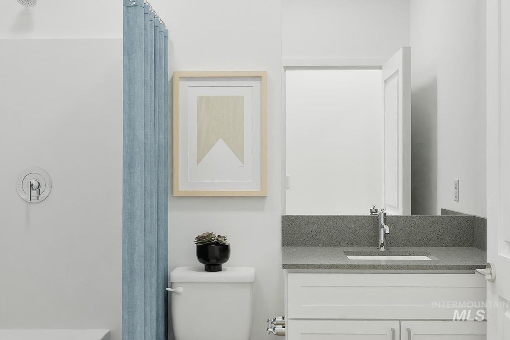 Photo of 4504 Portofino Way, Caldwell, ID 83607 (MLS # 98976869)