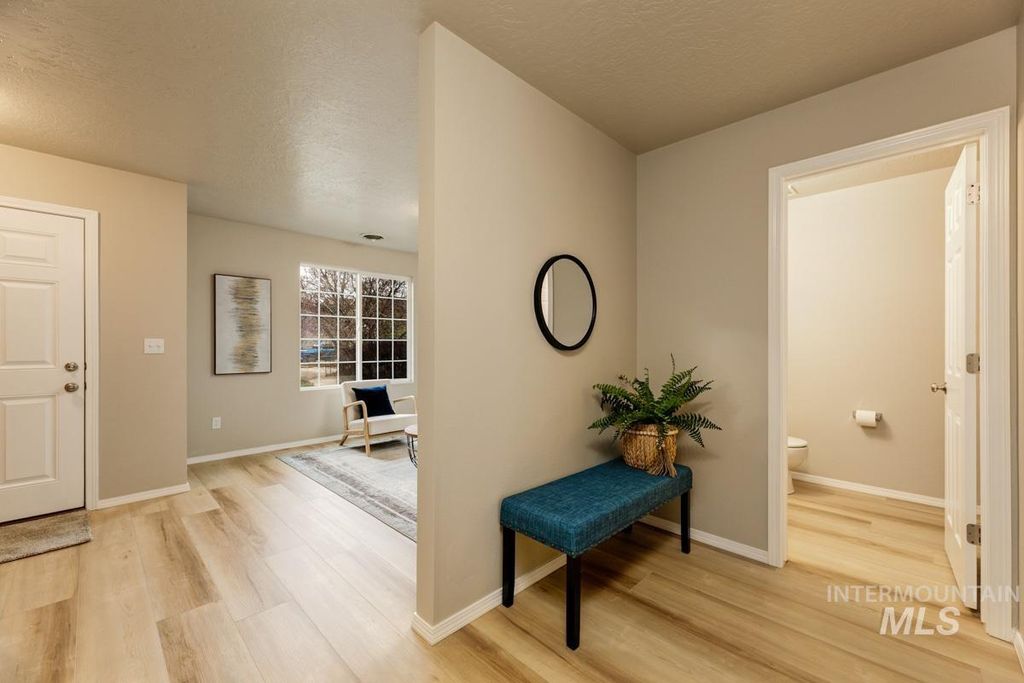 Photo of 3558 N Bryce Canyon Ave, Meridian, ID 83646 (MLS # 98975138)