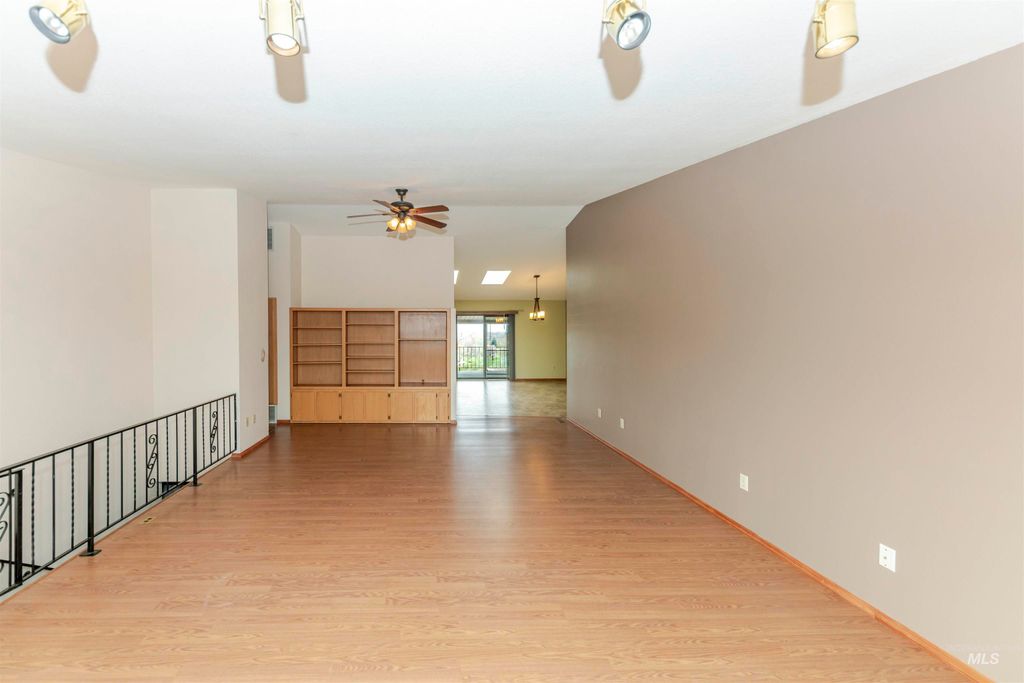 Photo of 1316 29th St, Lewiston, ID 83501 (MLS # 98980275)