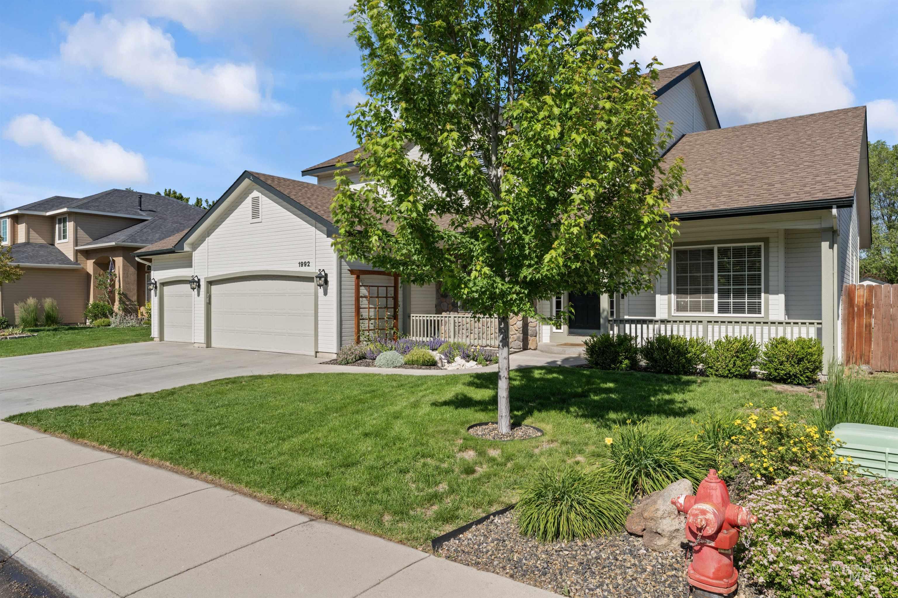 1992 S Elkhound Ave