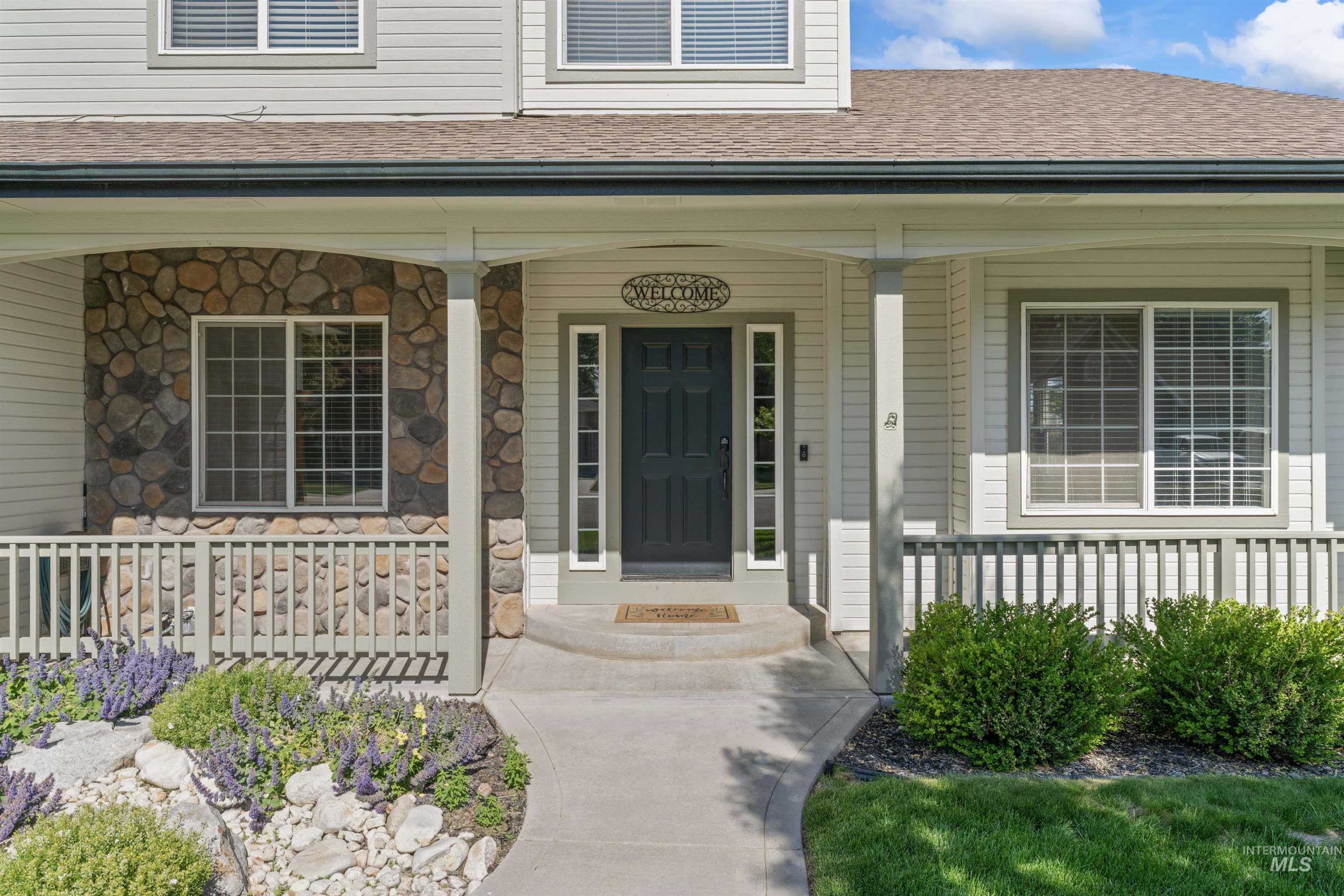 1992 S Elkhound Ave