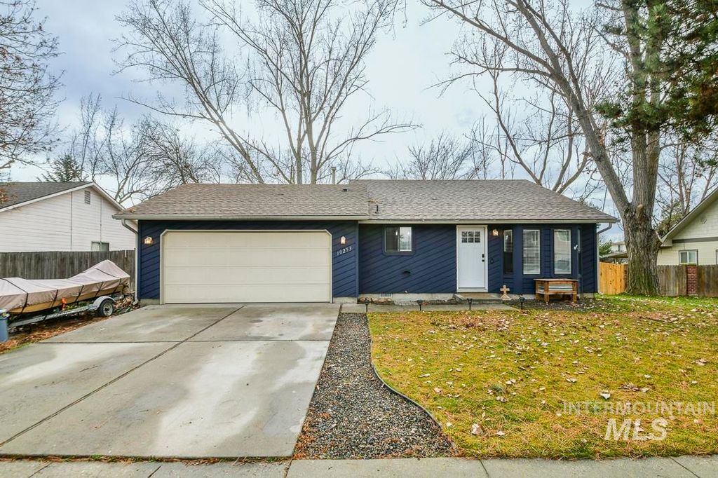 Photo of 10253 W Granger Ave, Boise, ID 83704 (MLS # 98971895)