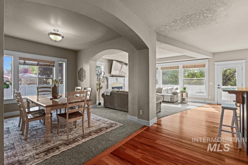 313 E Ryegate Dr