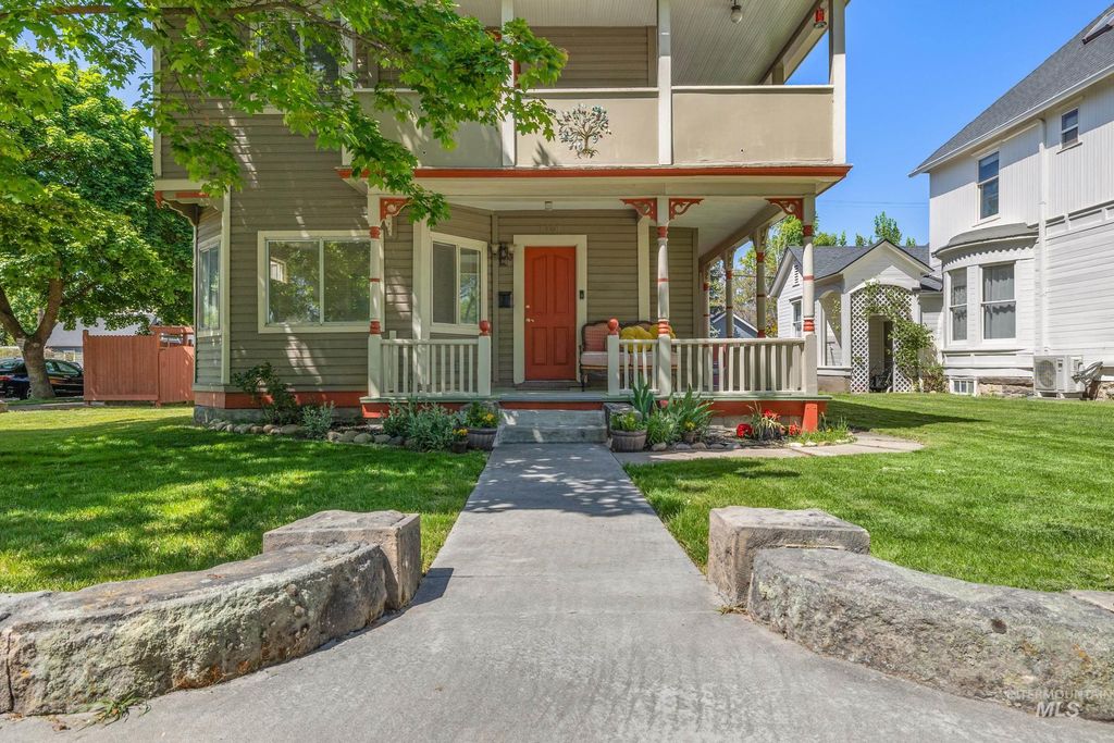 Photo of 1101 N 8th Street, Boise, ID 83702 (MLS # 98985255)