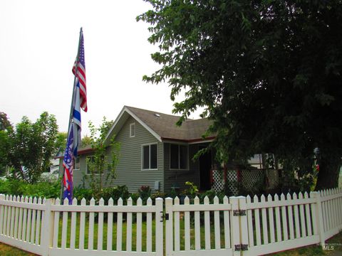 601 12th St. Clarkston WA 99403