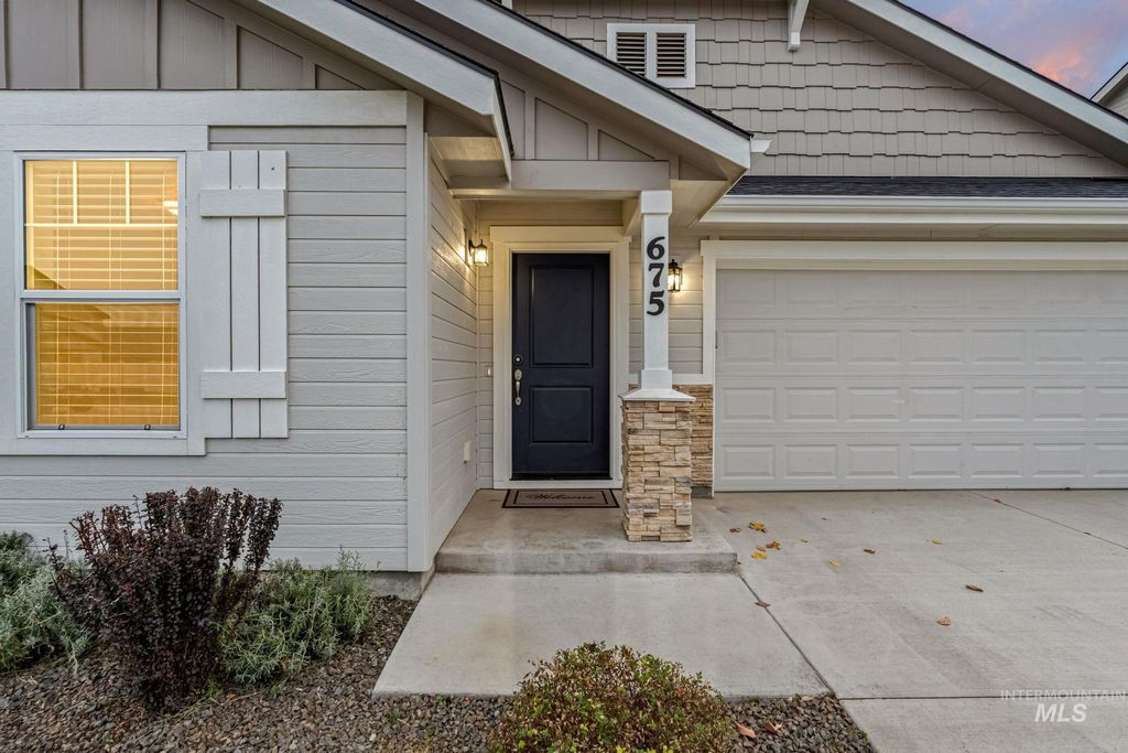 Photo of 675 E Whitbeck St, Kuna, ID 83634 (MLS # 98965947)