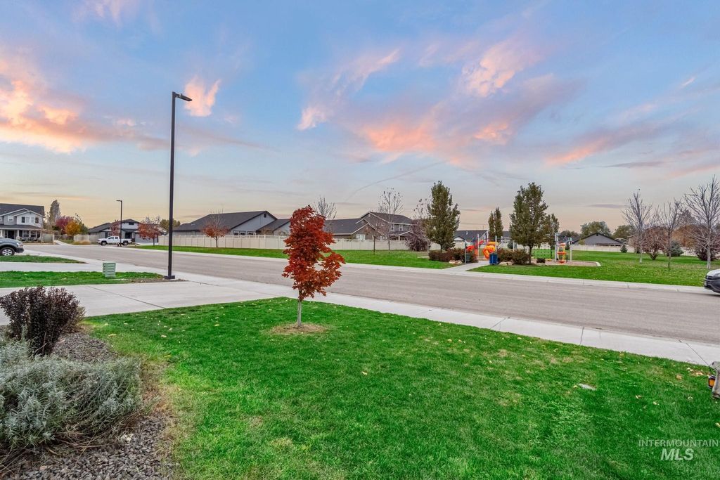 Photo of 675 E Whitbeck St, Kuna, ID 83634 (MLS # 98965947)