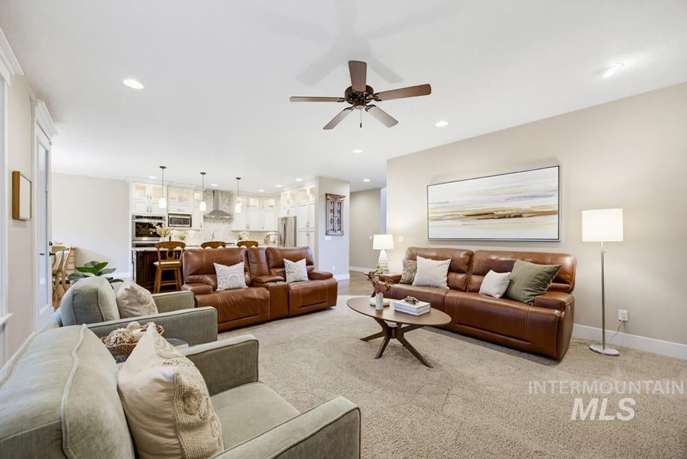 2595 E Mount Etna Dr