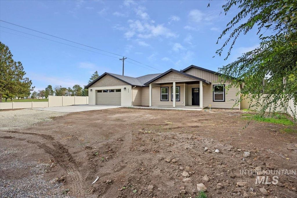 Photo of 224 W Lorene Lane, Rupert, ID 83350 (MLS # 98963336)