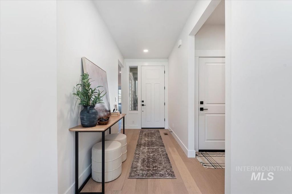 Photo of 2242 E Rodeo St, Kuna, ID 83634 (MLS # 98968914)