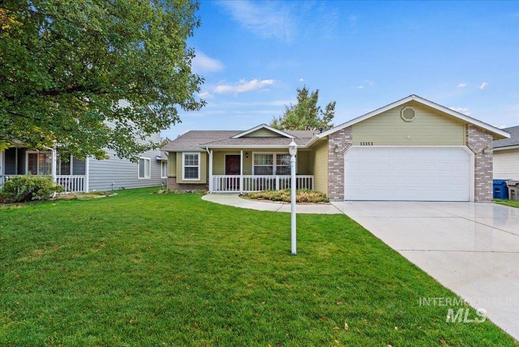 Photo of 13353 W Rochester St, Boise, ID 83713 (MLS # 98964936)
