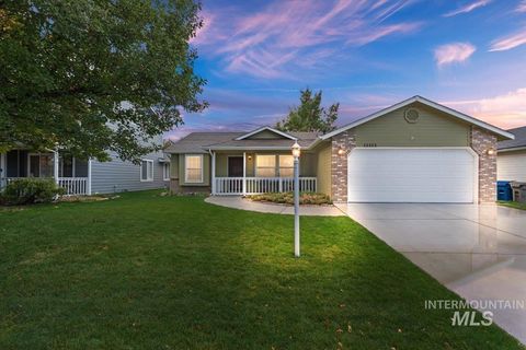 Photo of 13353 W Rochester St, Boise, ID 83713 (MLS # 98964936)