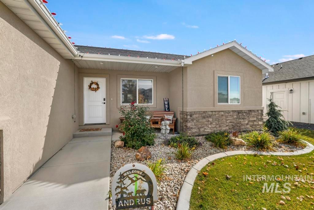 Photo of 607 Cheri Ct, Kimberly, ID 83341 (MLS # 98965525)