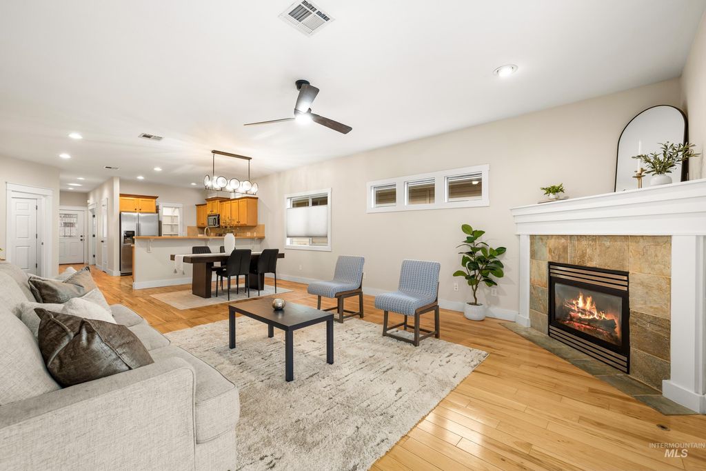 Photo of 4730 N Hacienda Ave, Boise, ID 83703 (MLS # 98973252)