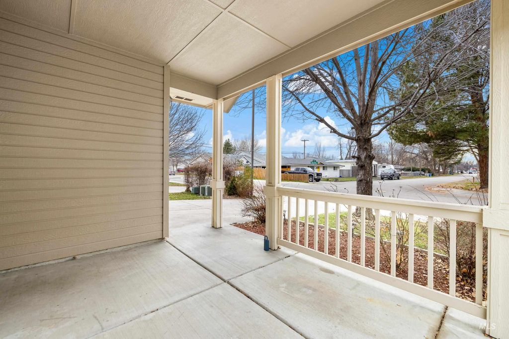 Photo of 4730 N Hacienda Ave, Boise, ID 83703 (MLS # 98973252)