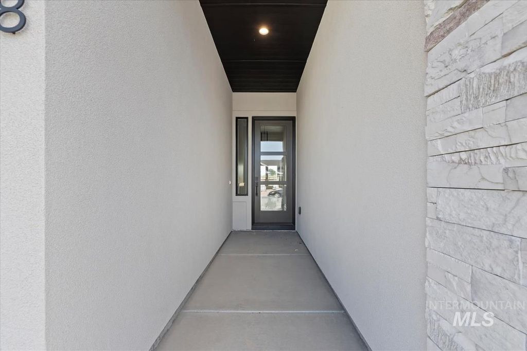 Photo of 10817 W Barnbougle Ln, Kuna, ID 83634 (MLS # 98976942)