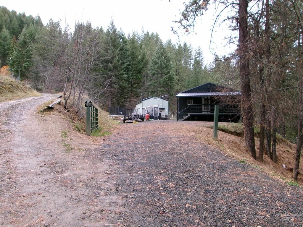 Photo of 123 Conifer Lane, Harpster, ID 83552 (MLS # 98967913)