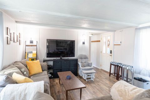 Photo of 609 N Almon St #3008, Moscow, ID 83843 (MLS # 98944831)