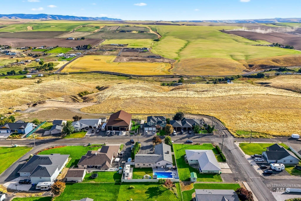 Photo of 1405 Richardson Ave, Lewiston, ID 83501 (MLS # 99002649)