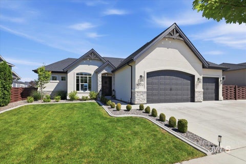 Photo of 4522 W Sugar Tree Dr, Meridian, ID 83642 (MLS # 98999402)