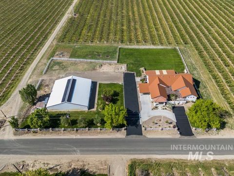 Photo of 1750 SW 3rd Ave, Fruitland, ID 83619 (MLS # 98945951)