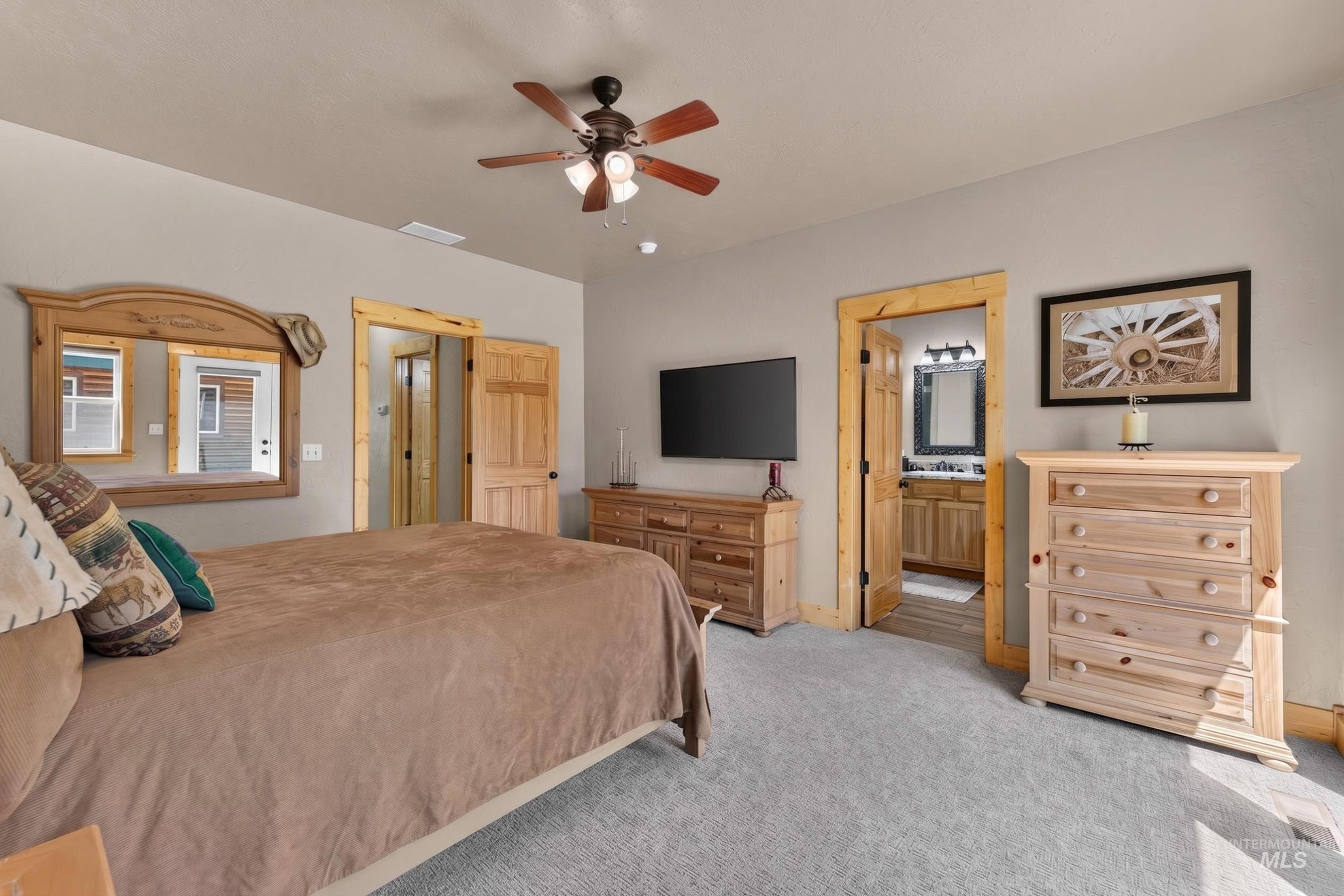 172 Lodgepole Ln, Donnelly, ID, 83615, USA, 3 Bedrooms Bedrooms, ,3 BathroomsBathrooms,Residential,Active,172 Lodgepole Ln,98991228