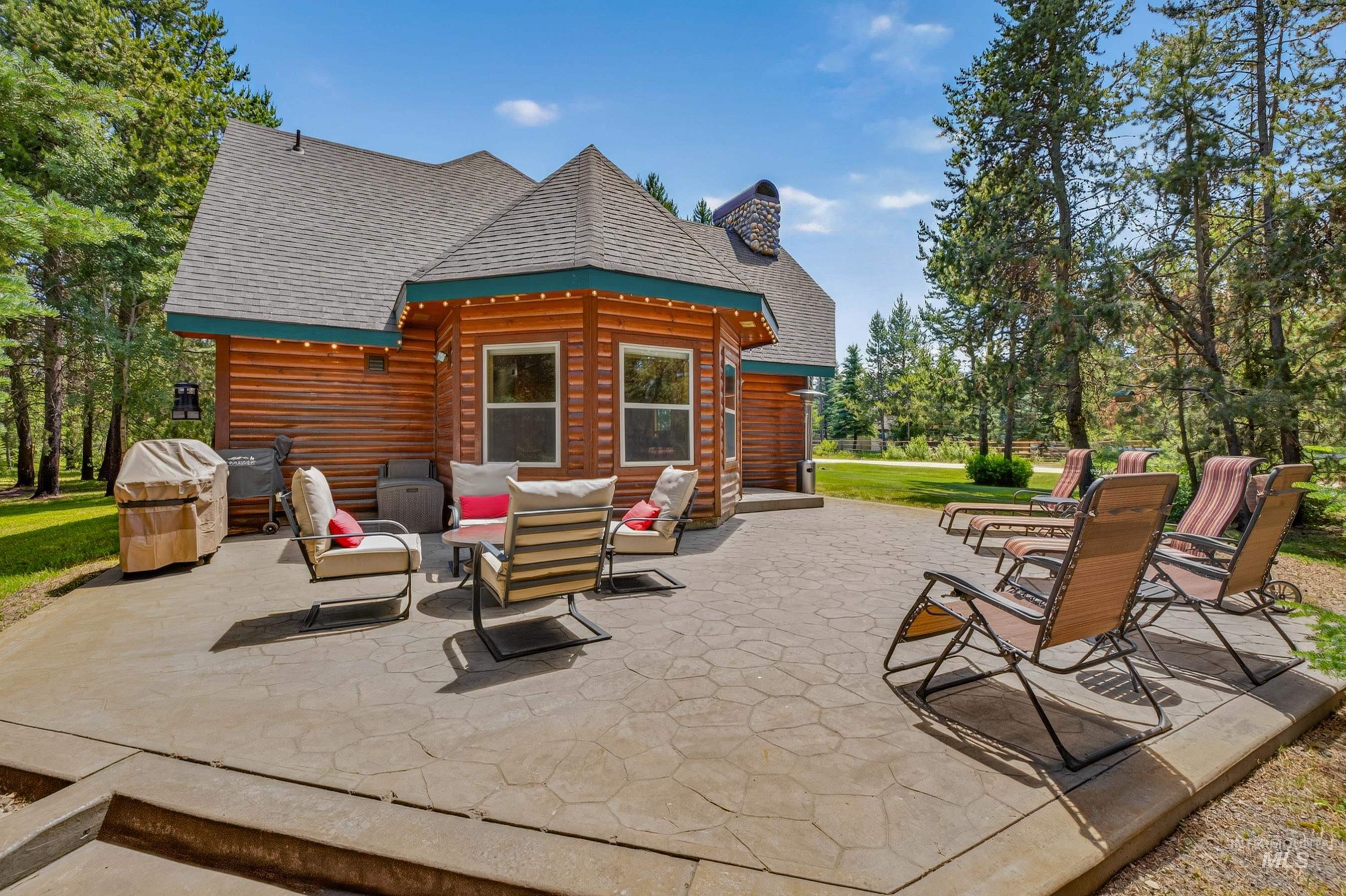 172 Lodgepole Ln, Donnelly, ID, 83615, USA, 3 Bedrooms Bedrooms, ,3 BathroomsBathrooms,Residential,Active,172 Lodgepole Ln,98991228