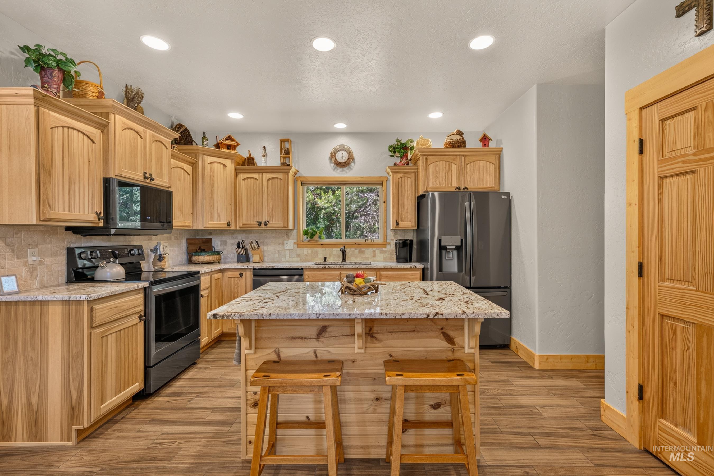 172 Lodgepole Ln, Donnelly, ID, 83615, USA, 3 Bedrooms Bedrooms, ,3 BathroomsBathrooms,Residential,Active,172 Lodgepole Ln,98991228