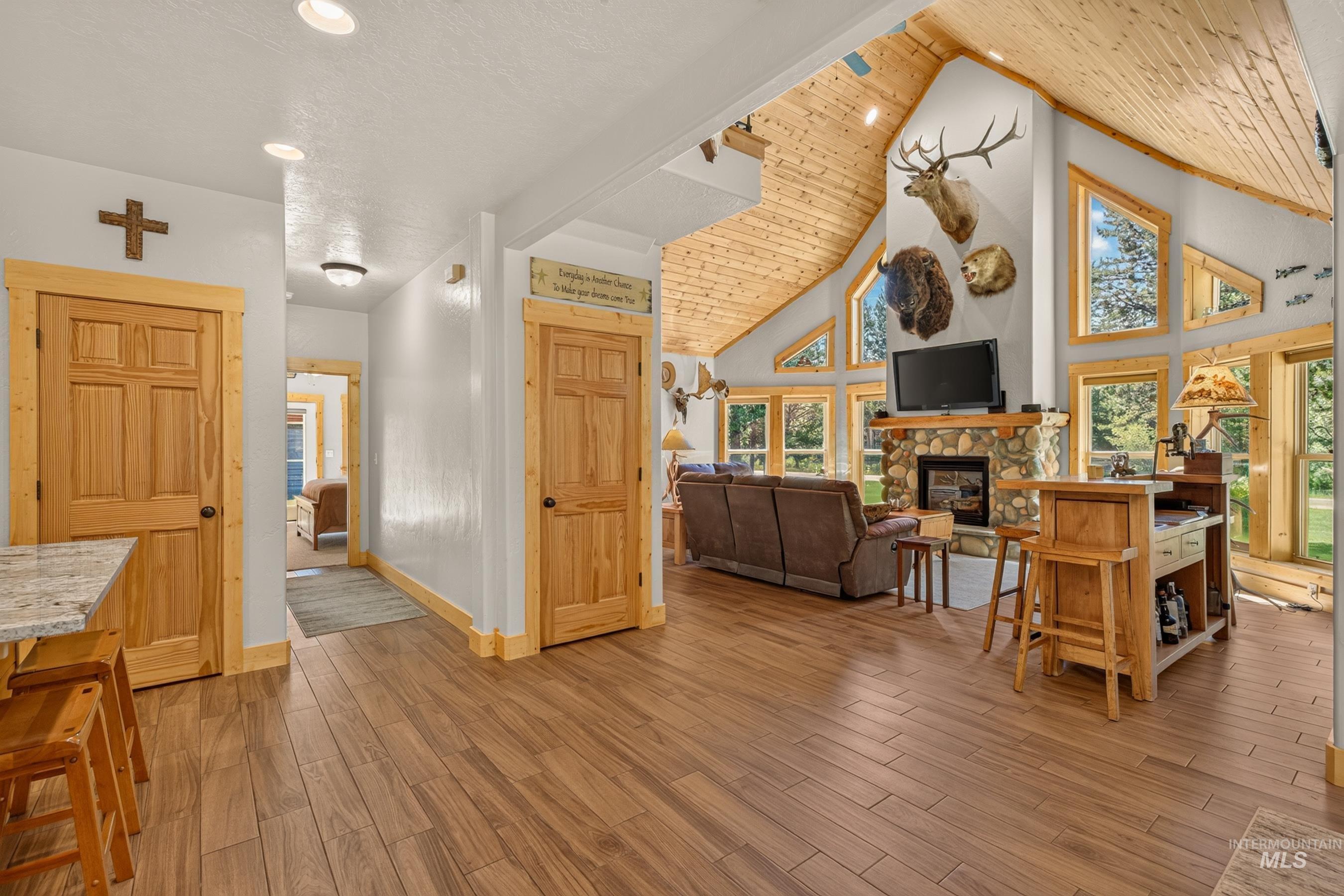 172 Lodgepole Ln, Donnelly, ID, 83615, USA, 3 Bedrooms Bedrooms, ,3 BathroomsBathrooms,Residential,Active,172 Lodgepole Ln,98991228
