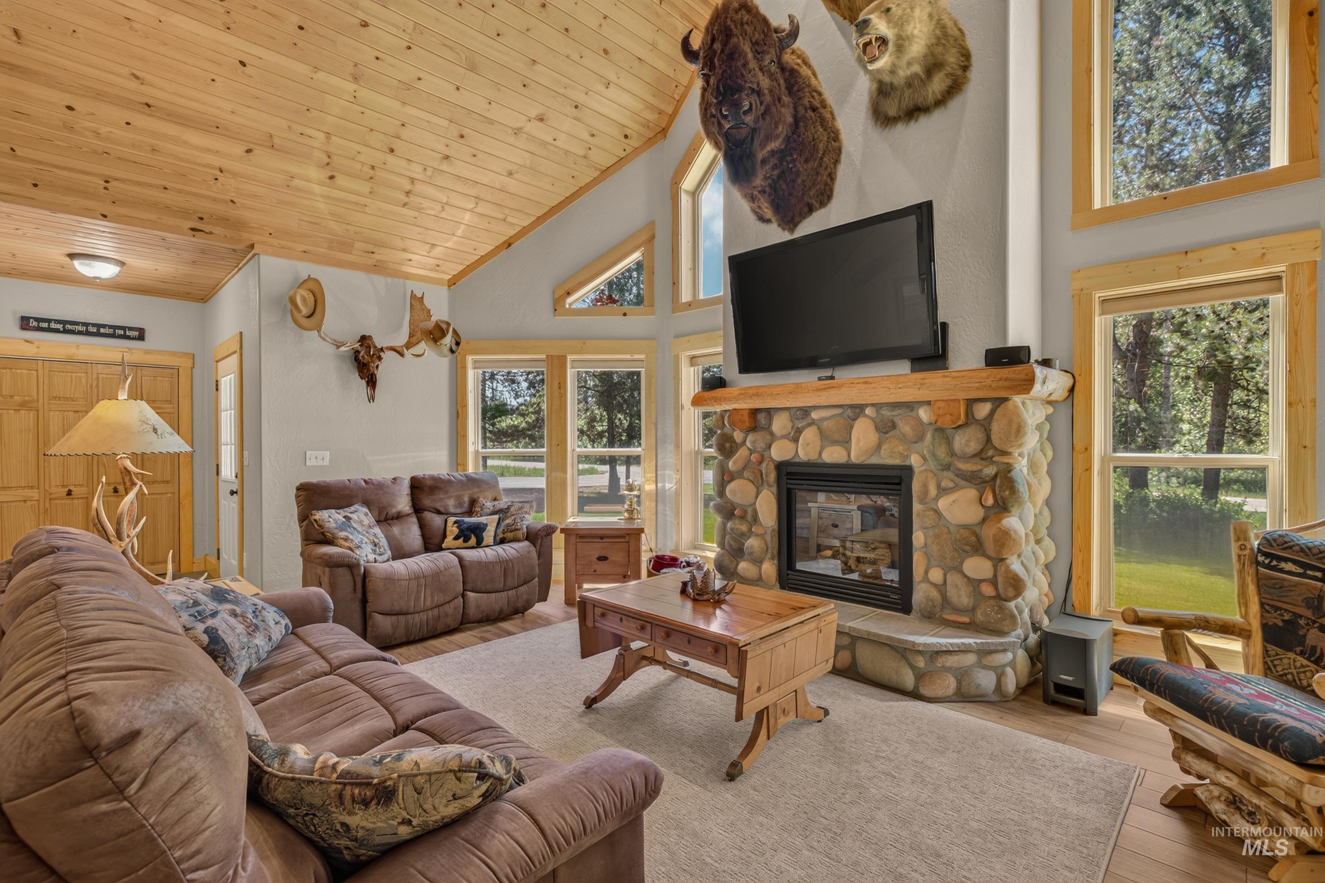 172 Lodgepole Ln, Donnelly, ID, 83615, USA, 3 Bedrooms Bedrooms, ,3 BathroomsBathrooms,Residential,Active,172 Lodgepole Ln,98991228