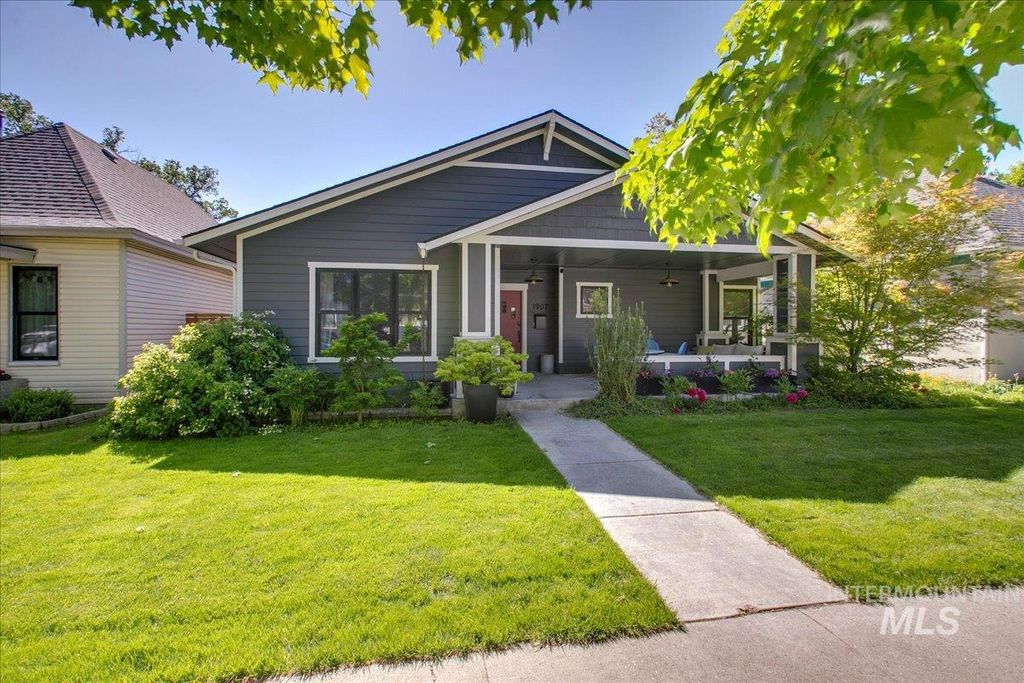 Photo of 1907 N 14th Street, Boise, ID 83702 (MLS # 98966035)