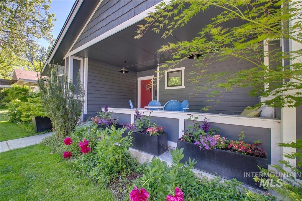 Photo of 1907 N 14th Street, Boise, ID 83702 (MLS # 98966035)