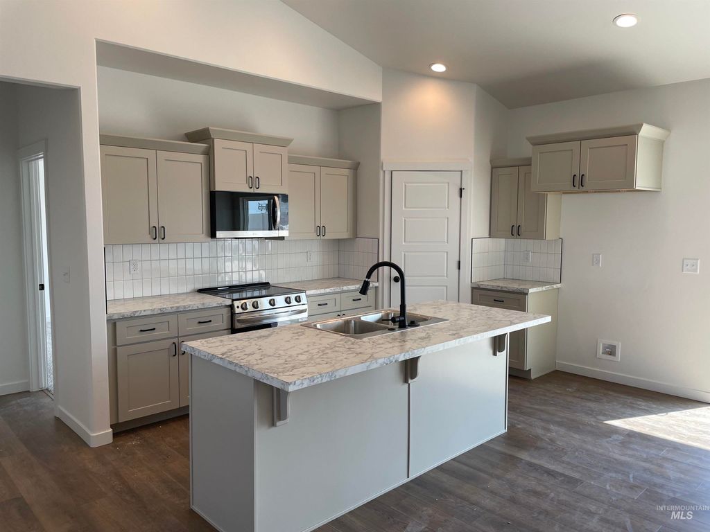 Photo of 1314 Concord St, Jerome, ID 83338 (MLS # 98955194)